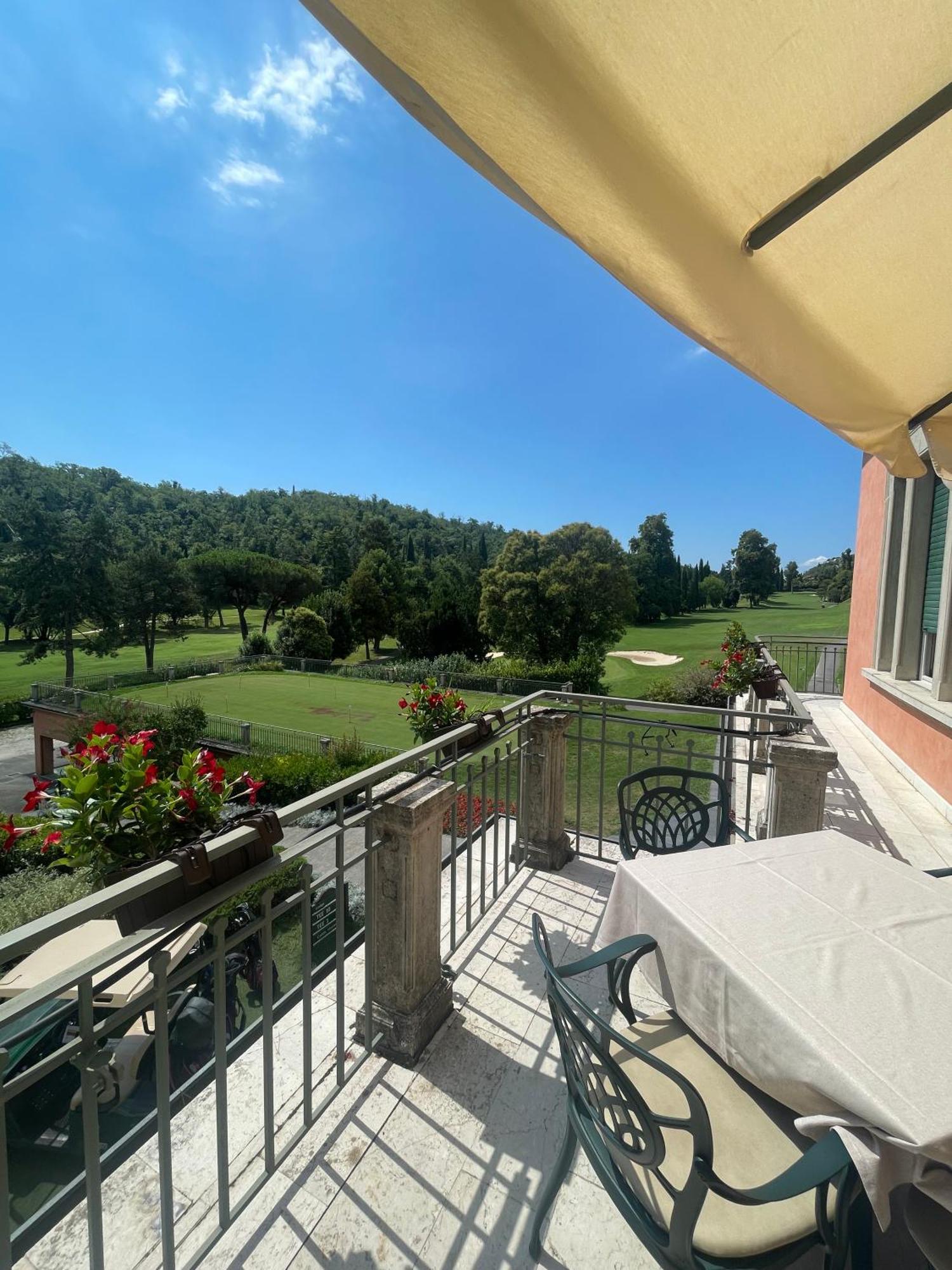 Apartments Golf Bogliaco Toscolano Maderno Exterior photo